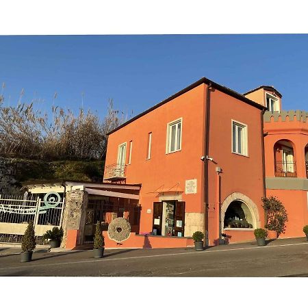 Giu Al Mulino Guest House Pontecagnano Eksteriør bilde