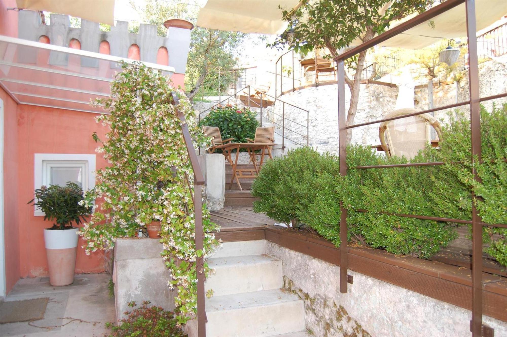 Giu Al Mulino Guest House Pontecagnano Eksteriør bilde